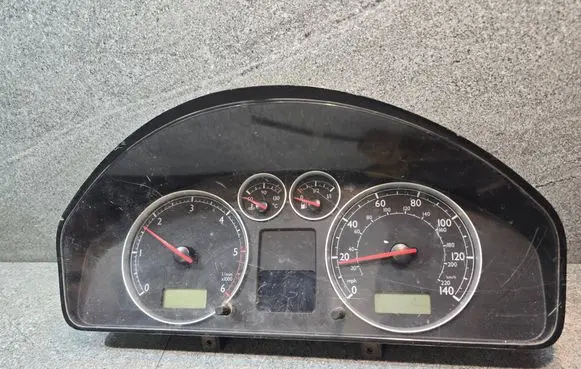 Volkswagen Sharan Speedometer (instrument cluster) 7M3920920C