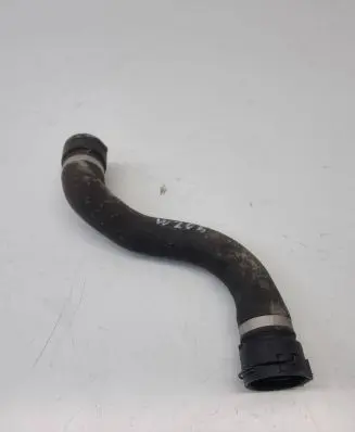Mercedes-Benz C W205 Engine coolant pipe/hose