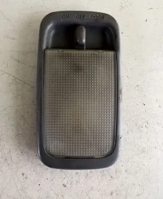Toyota RAV 4 (XA20) Rear seat light