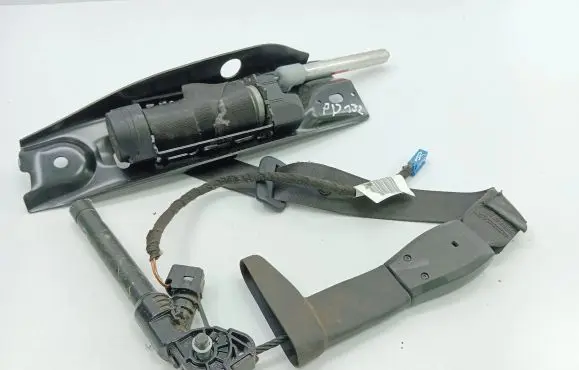 Volvo V70 Front seatbelt T6A3A