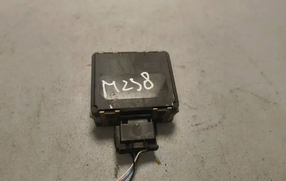 Nissan Pulsar Distronic sensor radar 284383ZL1C 39R07081 0203300716