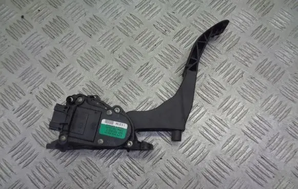 Skoda Fabia Mk1 (6Y) Accelerator throttle pedal 6Q1721503C