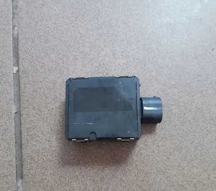 Volkswagen Golf VII Distronic sensor radar 
