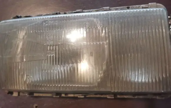Mercedes-Benz S W116 Headlight/headlamp 1305320833 0307650001