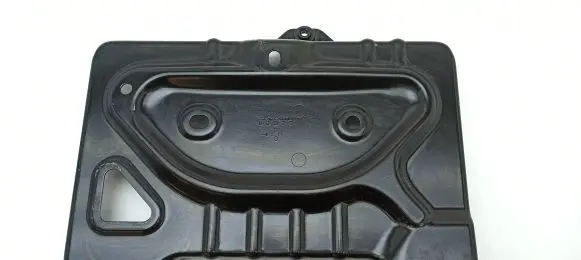 Battery tray