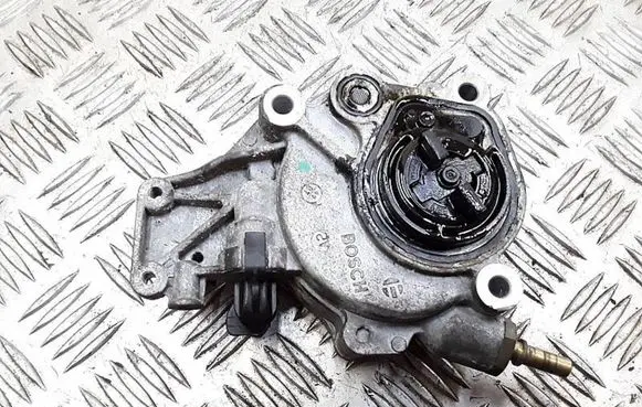 Citroen C-Crosser Vacuum pump D1711B