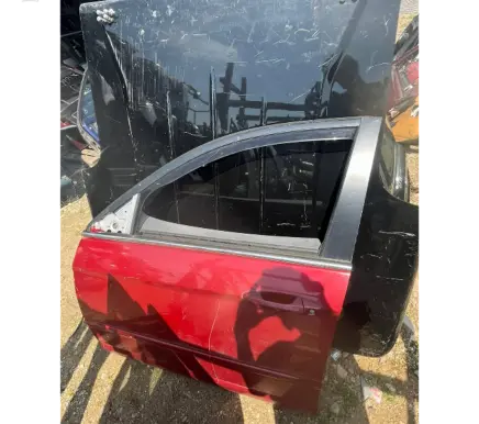Chrysler Pacifica Front door