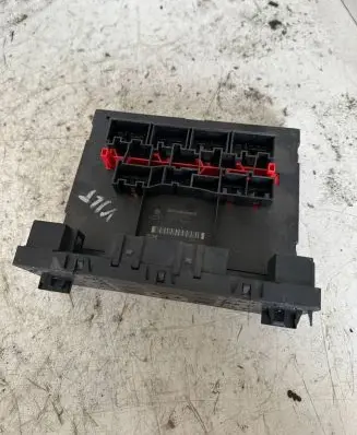 Volkswagen Tiguan Comfort/convenience module 3c8937049d