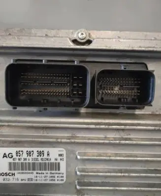 Audi Q7 4M Engine control unit/module 057907309A