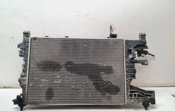 Opel Astra J Electric radiator cooling fan 0130308404 13250332 52430295