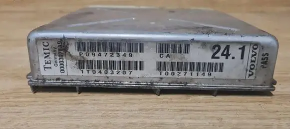 Volvo S80 Engine control unit/module P09472349
