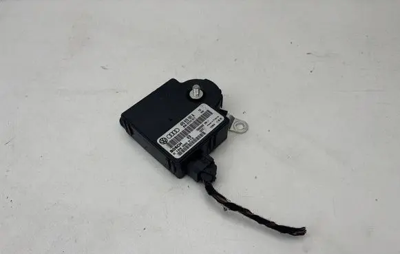 Audi A6 S6 C6 4F Power management control unit 4F0915181A