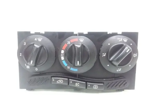 Mercedes-Benz A W168 Climate control unit 1688300485