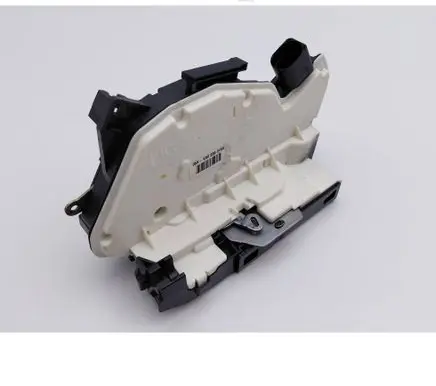 Volkswagen PASSAT CC Rear door lock 5N0839015A
