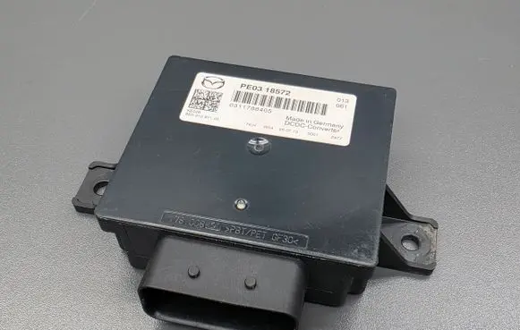 Mazda 3 III Other control units/modules 8ES01087100 PE0318572 KE026