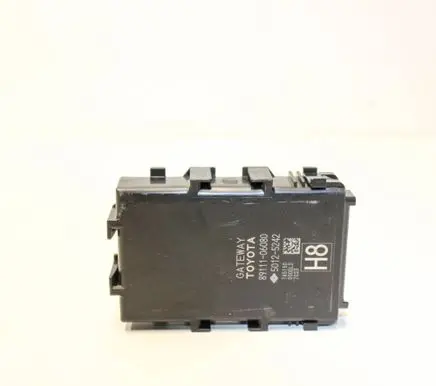 Toyota Camry VIII XV70 Gateway control module 8911106080