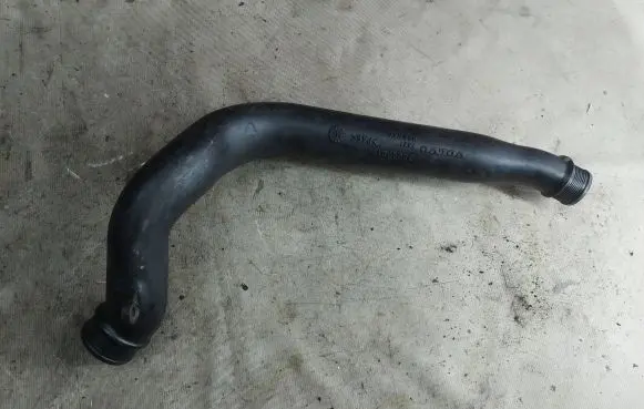 Volvo XC90 Intercooler hose/pipe 30647918 7321