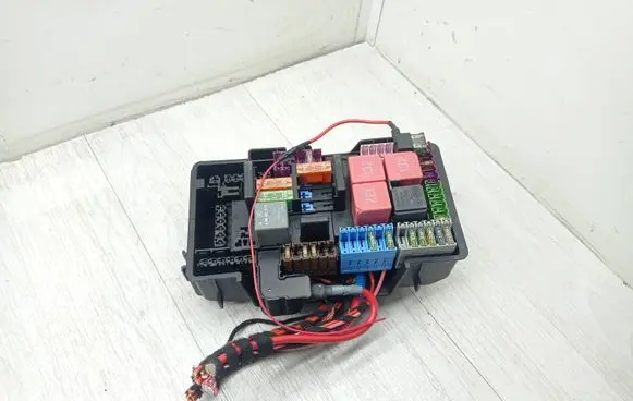 Mercedes-Benz C W205 Fuse module A0055454001