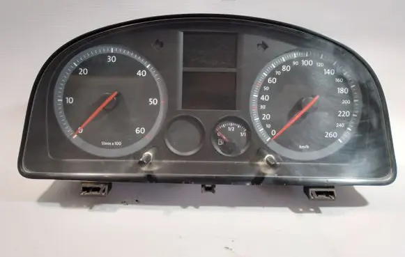 Volkswagen Caddy Speedometer (instrument cluster) 2K0920842A V0003000 VWZ7Z0E2475024