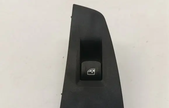 BMW 2 F44 Electric window control switch 7950756