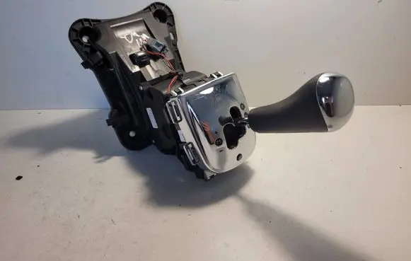 Citroen C4 I Gear shifter/selector 96816077vd 9655443677