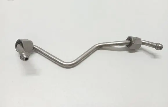 BMW 7 F01 F02 F03 F04 Fuel injector supply line/pipe 