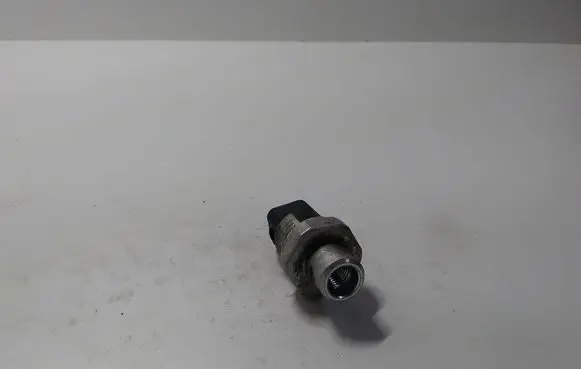 Audi A6 S6 C5 4B Air conditioning (A/C) pressure sensor 8D0959482B