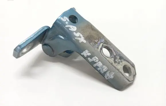 Mitsubishi ASX Front door lower hinge K6F