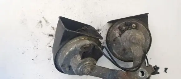 Nissan Almera N16 Horn signal 410h1