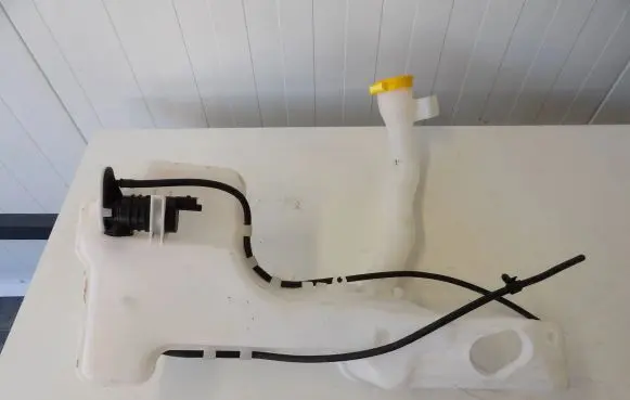 Renault Clio V Windshield washer fluid reservoir/tank 289103103R 289103042R 0289103923R