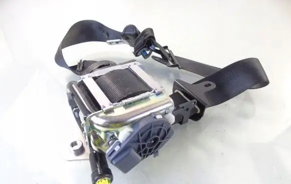 Volvo V60 Front seatbelt