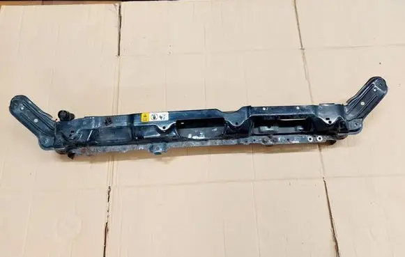 KIA Ceed Radiator mount bracket