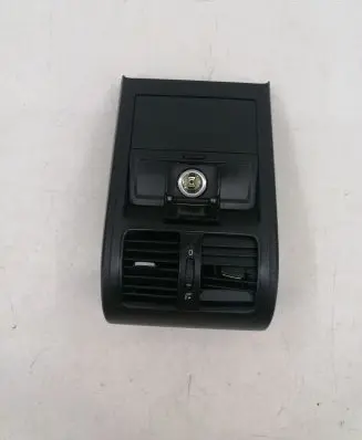 Volkswagen PASSAT B6 Rear air vent grill 3C0864298BB
