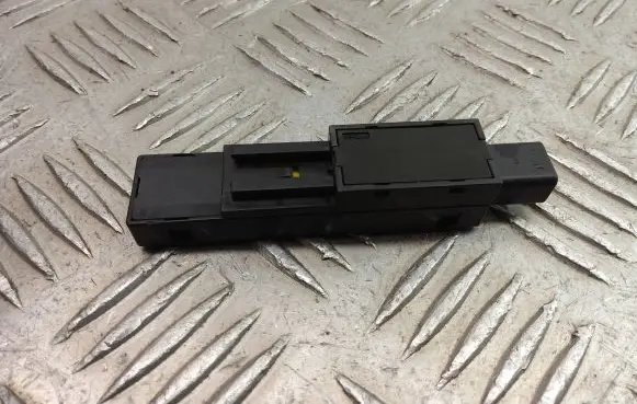 Interior comfort aerial antenna