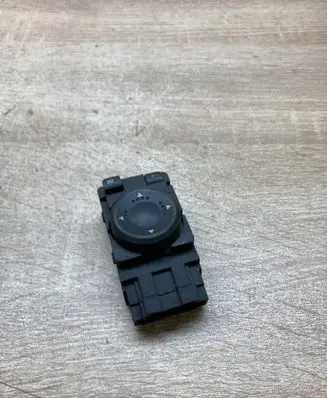 Volkswagen PASSAT B5 Wing mirror switch 3B1959565B
