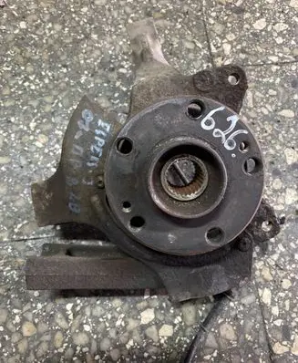 Renault Espace III Front wheel hub