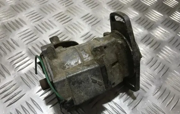 Ford Escort Spark distributor 81sf12100agb 81sf-12100-agb