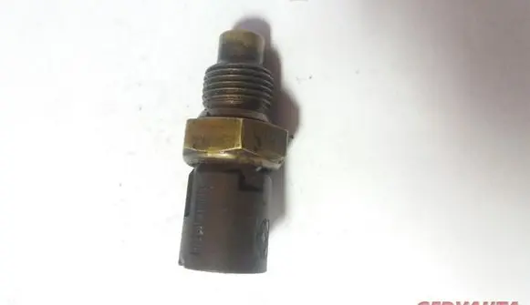 Coolant temperature sensor