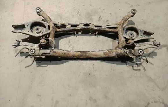 Volkswagen PASSAT B6 Rear subframe 