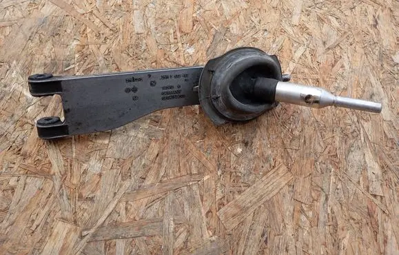 BMW 1 E81 E87 Gear shifter/selector 7532492
