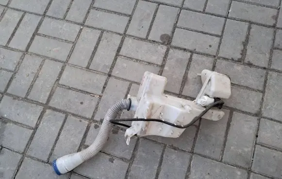 Peugeot RCZ Windshield washer fluid reservoir/tank 9681207880