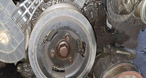 Peugeot 207 Crankshaft pulley 