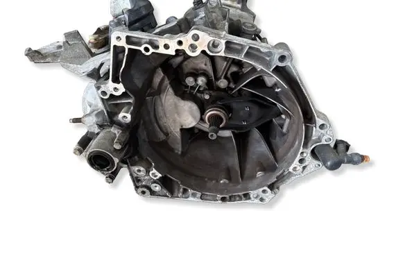 Peugeot 308 Manual 6 speed gearbox STT