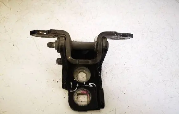 Renault Laguna III Rear door lower hinge 824011R