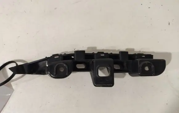 Volkswagen PASSAT B7 Front bumper mounting bracket 3AA807183