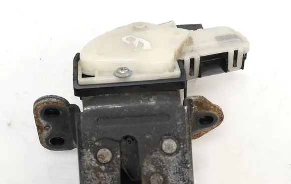 Mazda 6 Tailgate/trunk/boot lock/catch/latch C6728