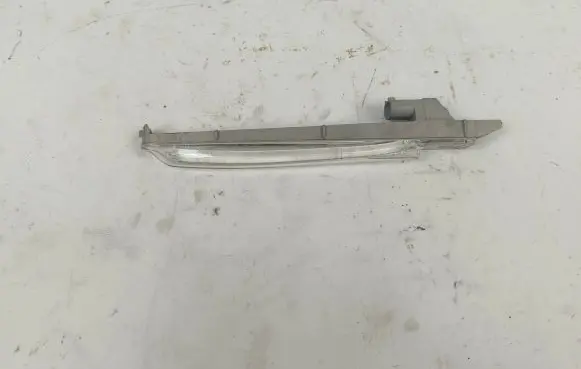 BMW X5M E70 Front fender indicator light