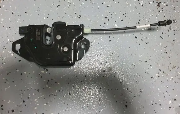 Tesla Model Y Engine bonnet/hood lock/catch 150039700E
