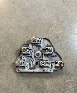 BMW 5 E39 Tail light bulb cover holder 8363565 14603502 P21W732CP
