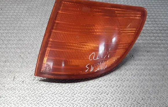 Mercedes-Benz Vito Viano W638 Front indicator light 6R01489